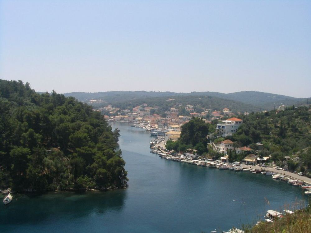 סירות במפרץ הצר של גאיוס בפקסוס