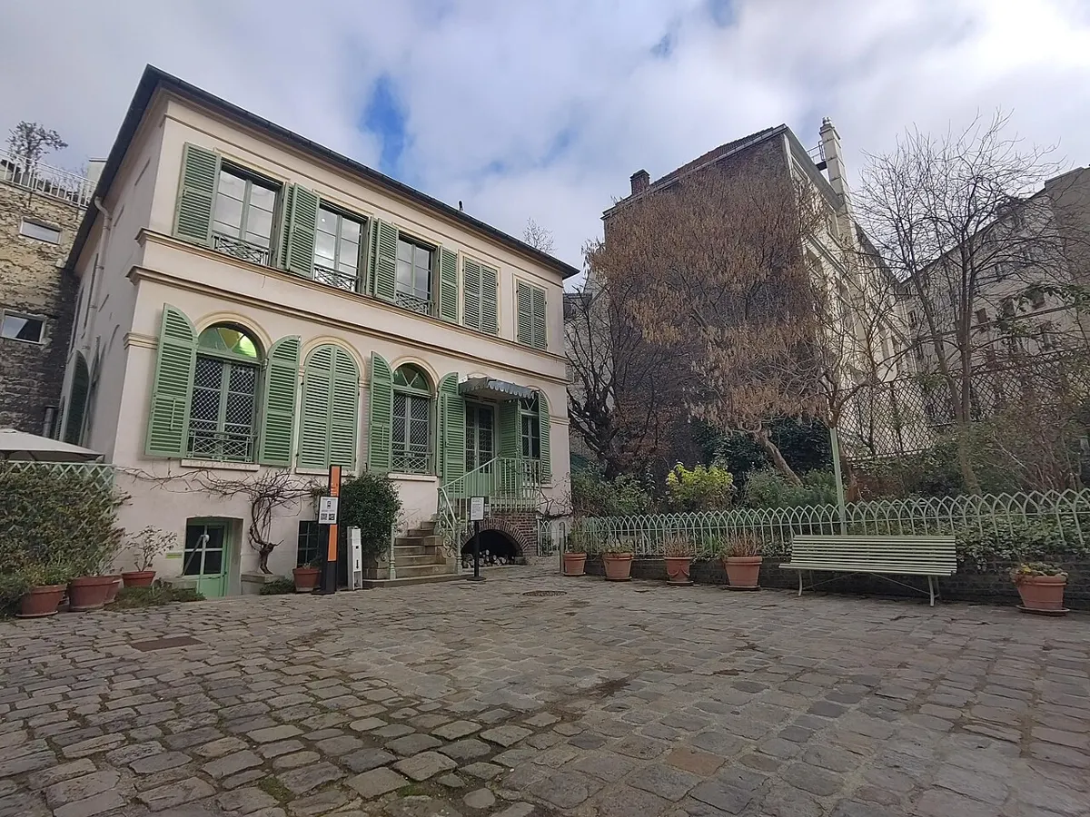 חצר Musée de la Vie Romantique
